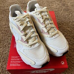 Nike Zoom Air Fire, Women 8 & 8.5/Men 6.5 & 7 ~ NEVER WORN! BRAND NEW!